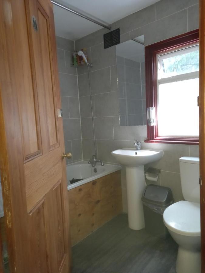 Bubblesbnb- 4 Bedroom House Лондон Экстерьер фото