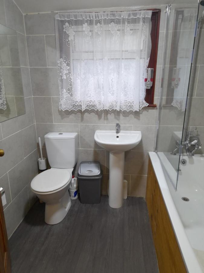 Bubblesbnb- 4 Bedroom House Лондон Экстерьер фото